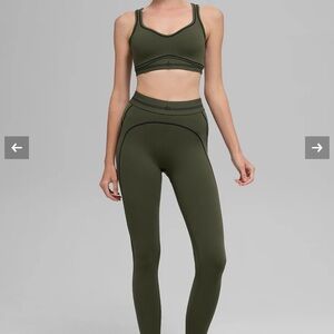Alo airbrush high-waist Olive Green Sports Bra and Leggings Set